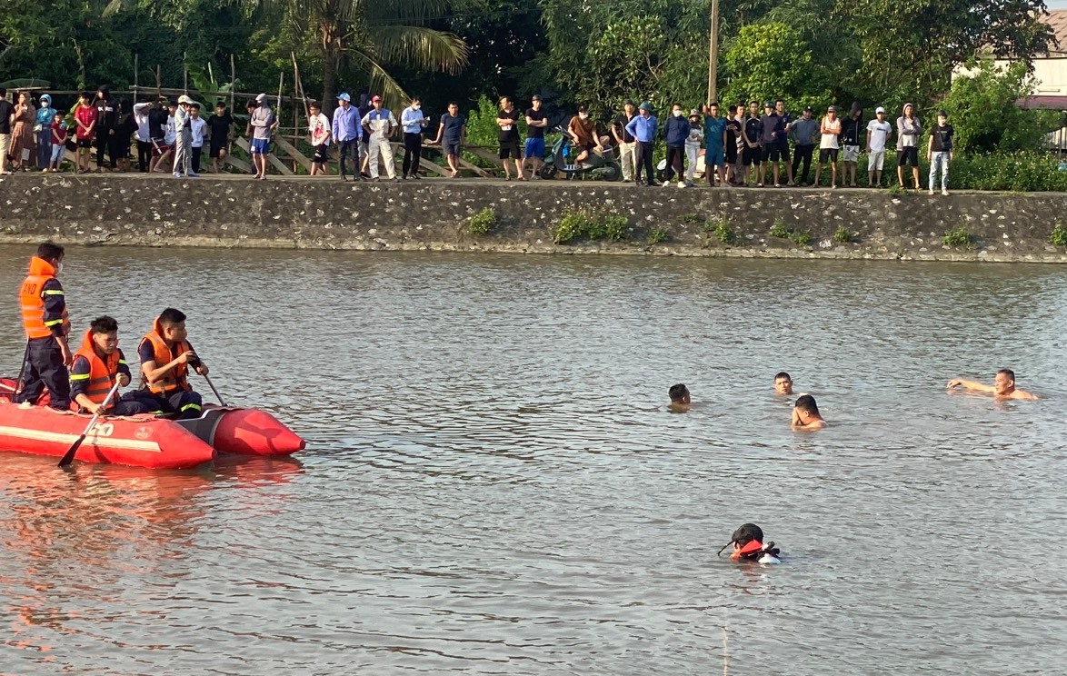 Cảnh báo trẻ em bị đuối nước vào mùa hè